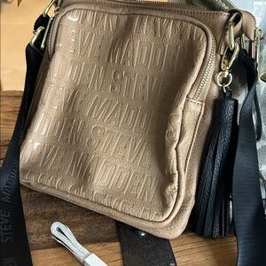Steve Madden Brown Crossbody purse